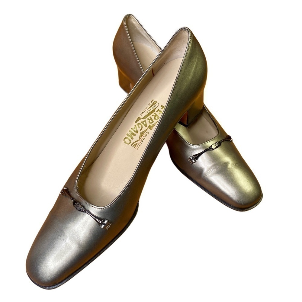 Vintage Salvatore Ferragamo pewter silver heeled almost flats 9.5 AAA - Picture 1 of 16